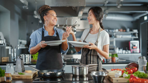 Image Women Food Handling